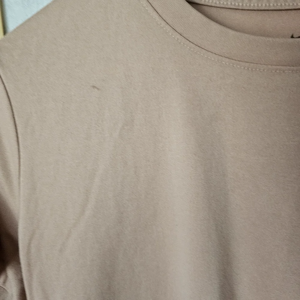 Nike Dri-Fit Women's Blush Crew Neck Short Sleeve Tee